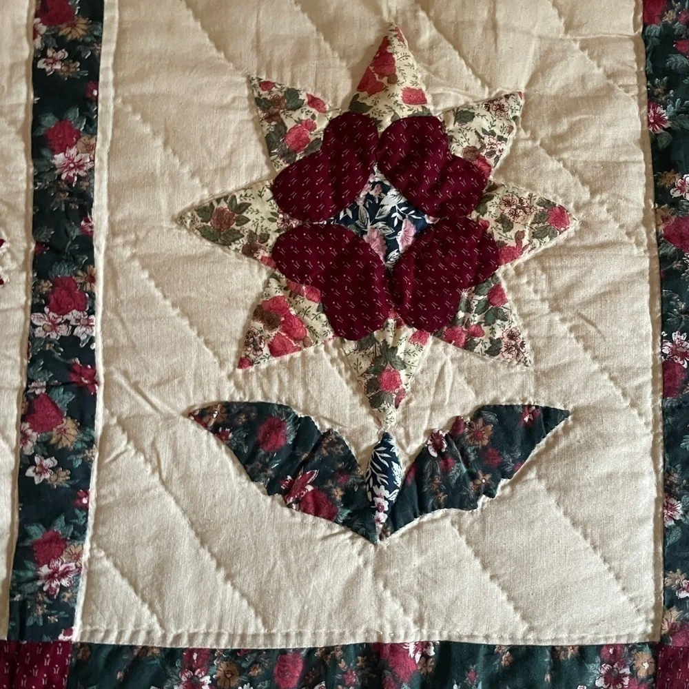 Vintage handmade quilt 64” x 88” Twin